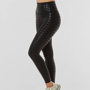 Noli Black Houndstooth Leggings